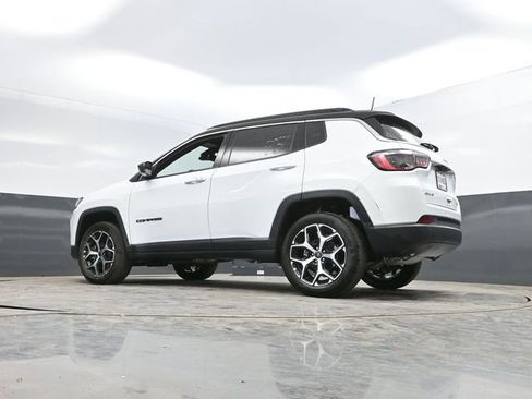 Used 2026 Jeep Compass Limited AWD/4WD image 52