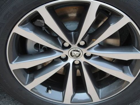 New 2026 Jaguar F-PACE R-Dynamic S image 8