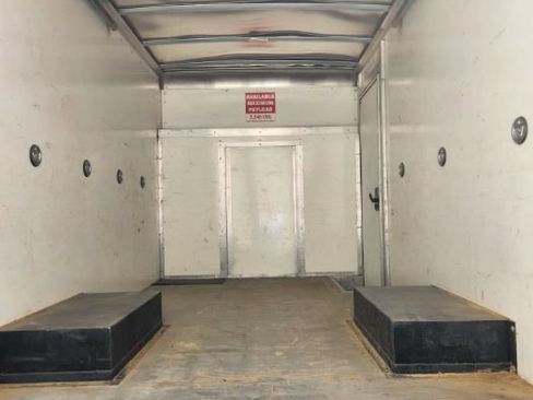 Used 2022 Ford Transit 350 DRW RWD image 7