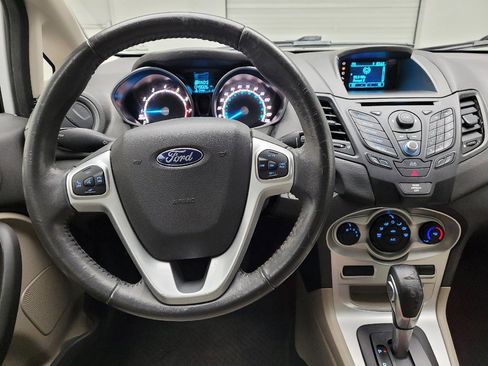 Used 2014 Ford Fiesta SE image 22