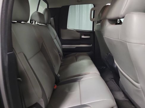 Used 2018 Toyota Tundra Limited w/ Limited Premium Package AWD/4WD image 32