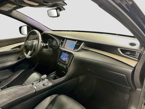 Used 2019 INFINITI QX50 Essential w/ Sensory Package FWD image 29