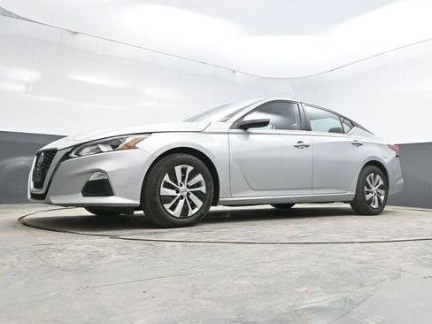 Used 2021 Nissan Altima 2.5 S image 32