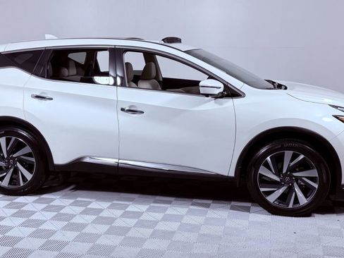 Used 2023 Nissan Murano SL w/ SL Moonroof Package image 2