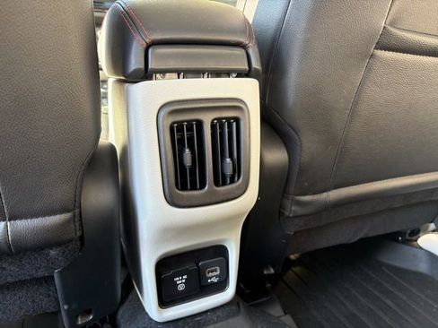 Used 2020 Jeep Compass Limited image 15