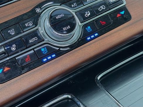 Used 2021 Lincoln Aviator Reserve w/ Equipment Group 201A AWD/4WD image 25