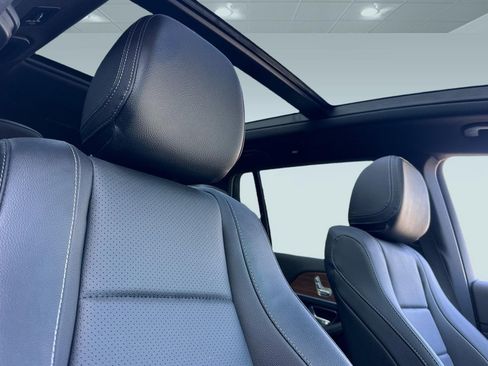 New 2025 Mercedes-Benz GLS 450 4MATIC image 15
