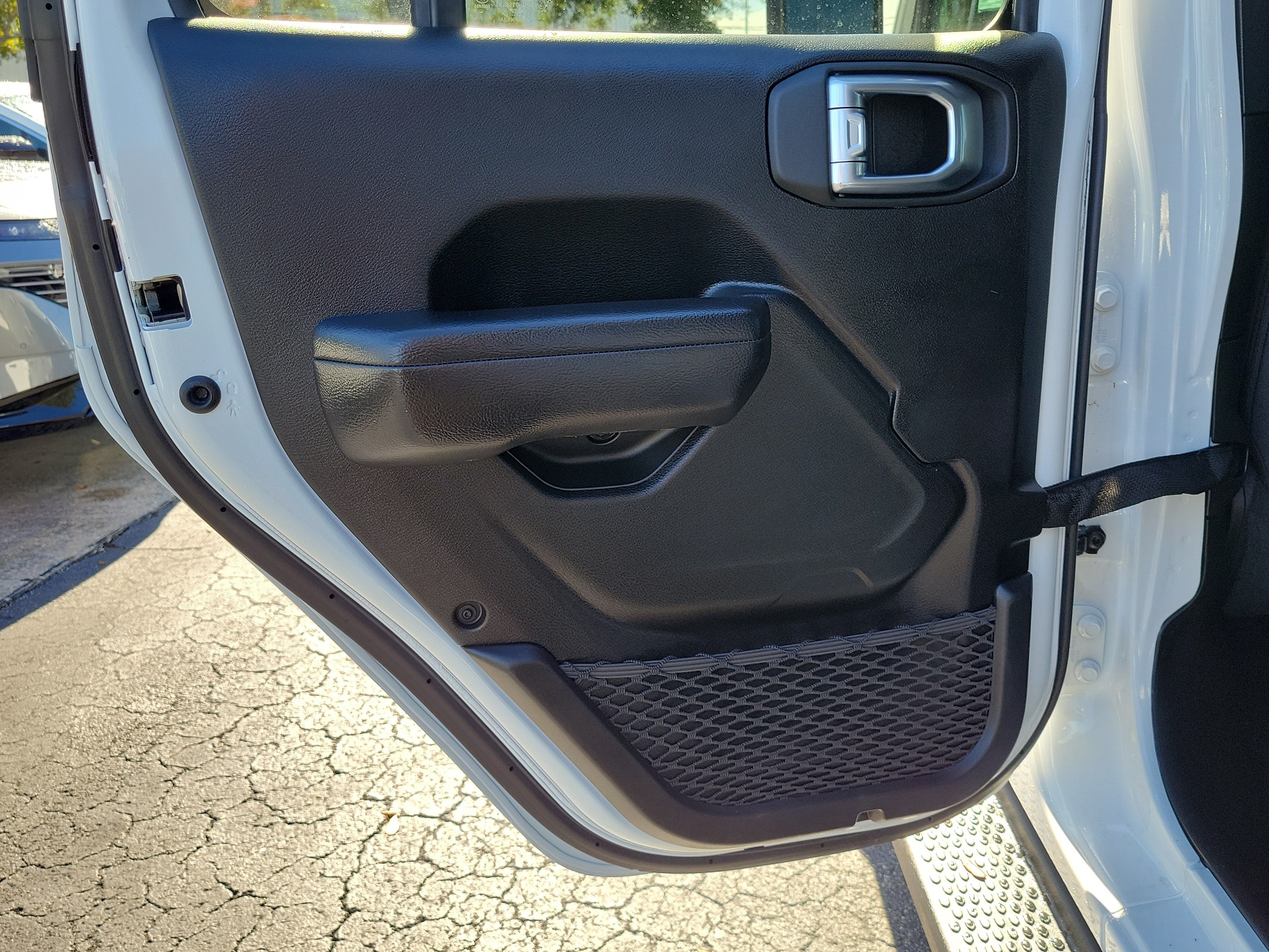 Used 2023 Jeep Wrangler Unlimited Sport AWD/4WD image 9