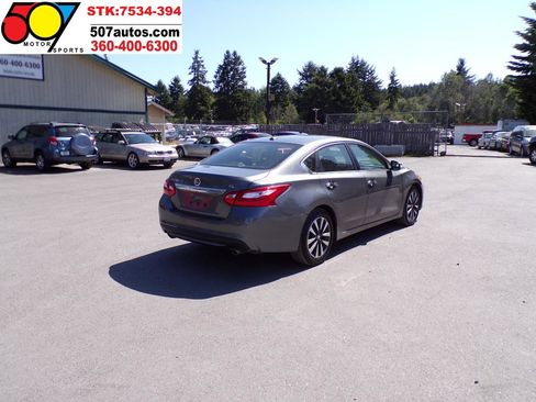 Used 2017 Nissan Altima 2.5 SL FWD image 6