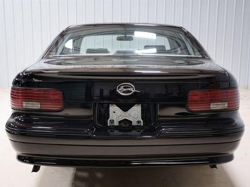 Used 1996 Chevrolet Impala SS RWD image 6