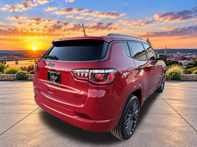 Used 2022 Jeep Compass Limited AWD/4WD image 4