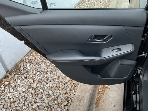 Used 2025 Nissan Sentra S image 19