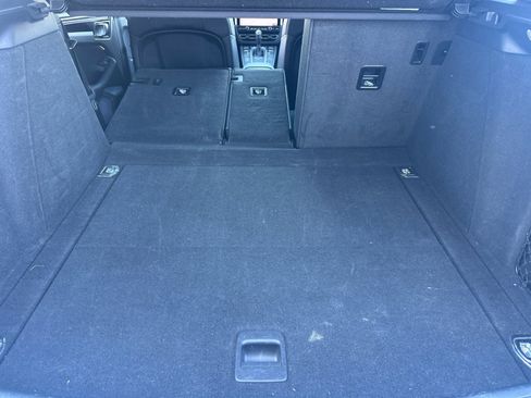 Used 2021 Porsche Macan image 15