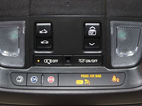 Used 2025 Cadillac XT6 Premium Luxury image 58