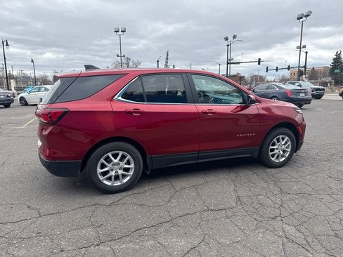 Used 2024 Chevrolet Equinox LT AWD/4WD image 7