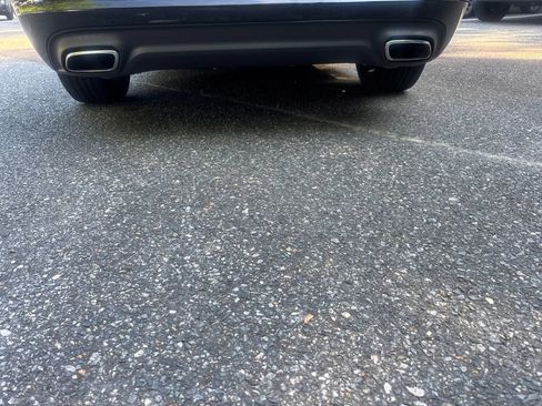 Used 2016 Dodge Charger SXT RWD image 4