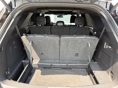 Used 2020 Ford Explorer XLT w/ Equipment Group 202A AWD/4WD image 20