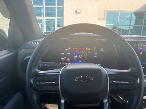 Used 2024 Chevrolet Colorado ZR2 w/ Technology Package AWD/4WD image 16