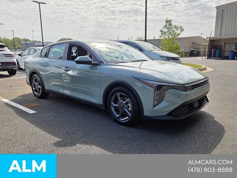 Used 2025 Kia K4 LXS image 14