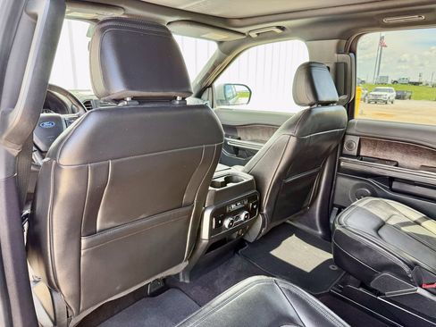 Used 2021 Ford Expedition Limited AWD/4WD image 14