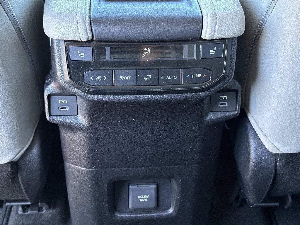 Used 2024 Toyota Grand Highlander FWD image 19