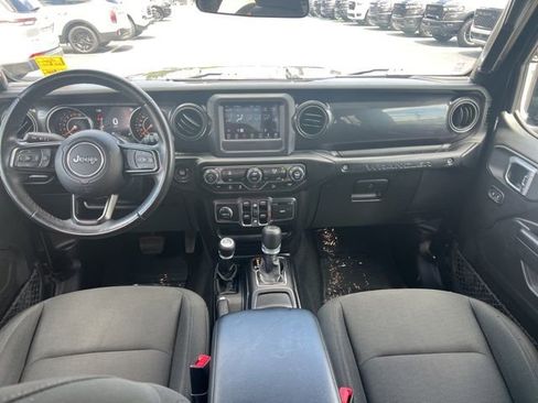 Used 2020 Jeep Wrangler Unlimited Sport AWD/4WD image 20