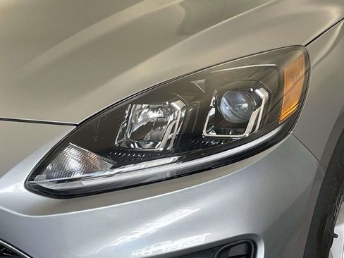 Used 2022 Ford Escape SE w/ Convenience Package AWD/4WD image 9