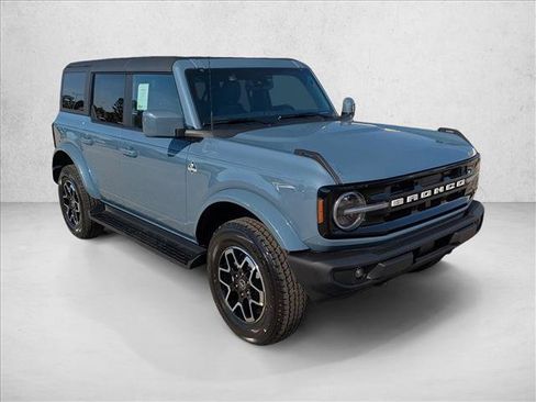 New 2025 Ford Bronco Outer Banks image 6