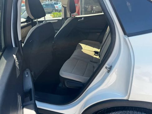 Used 2021 Ford Escape SE w/ Convenience Package AWD/4WD image 9