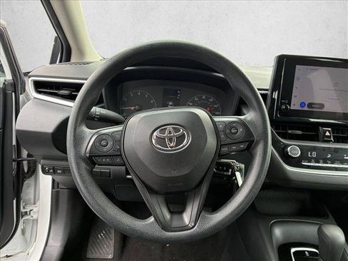 Used 2024 Toyota Corolla LE FWD image 11