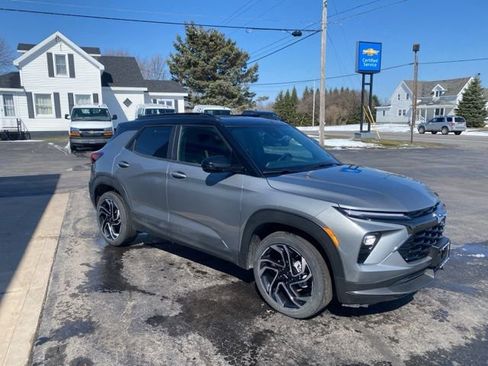 Used 2025 Chevrolet TrailBlazer RS w/ Convenience Package image 6