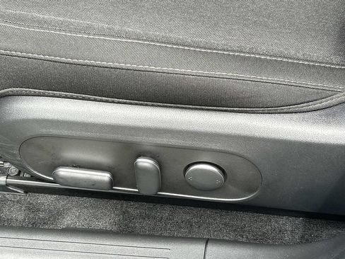 Certified 2024 Hyundai Ioniq 6 SE RWD image 17