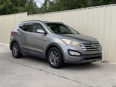 Used 2015 Hyundai Santa Fe Sport w/ Option Group 02 FWD image 2
