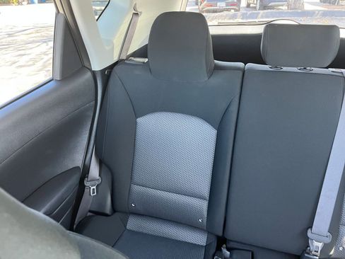 Used 2025 Kia Soul LX w/ LX Technology Package FWD image 39