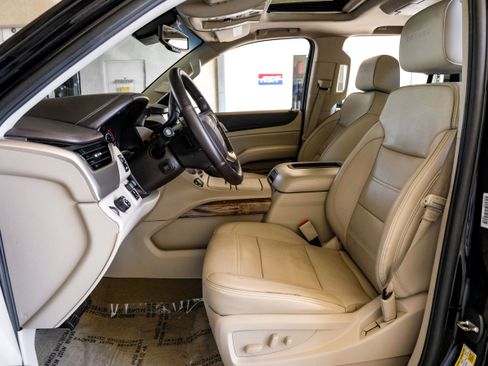 Used 2016 GMC Yukon Denali w/ Open Road Package image 3