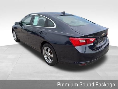 Used 2016 Chevrolet Malibu LT FWD image 11