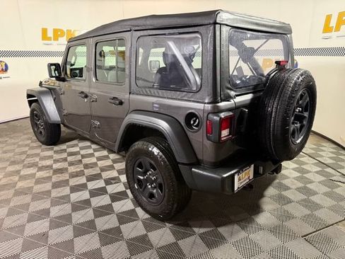 Used 2025 Jeep Wrangler Unlimited Sport AWD/4WD image 10