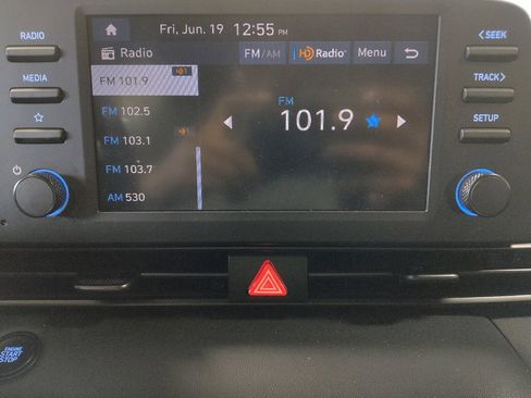 Used 2025 Hyundai Elantra Sport FWD image 25