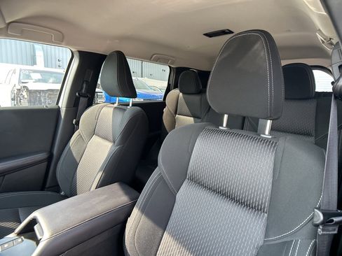 Used 2025 Mitsubishi Outlander ES image 22