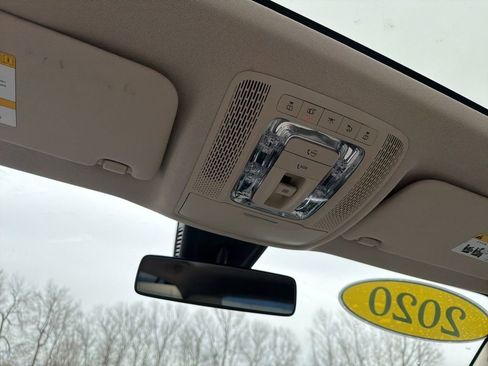 Used 2020 Mercedes-Benz GLB 250 4MATIC image 14