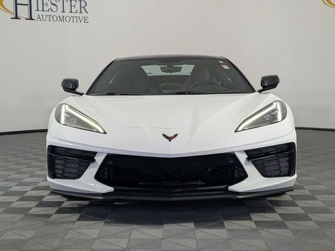 Used 2022 Chevrolet Corvette Stingray Premium Conv w/ Z51 Performance Package RWD image 3
