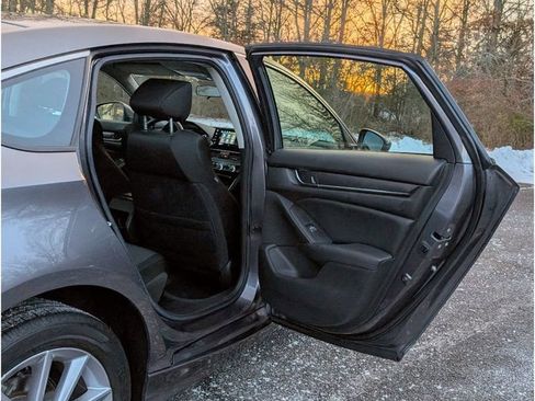 Used 2021 Honda Accord LX image 13