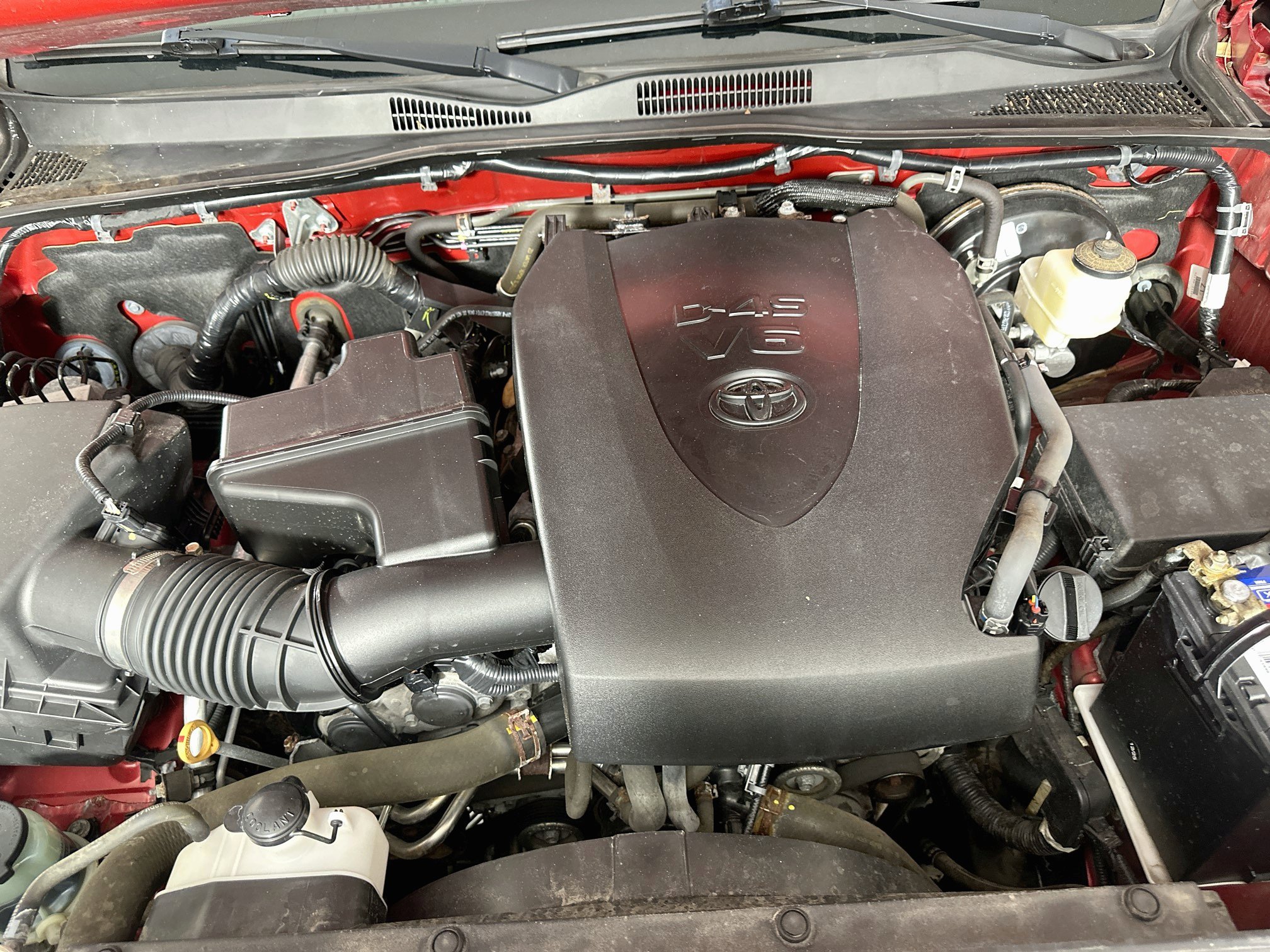 Used 2018 Toyota Tacoma SR5 RWD image 29