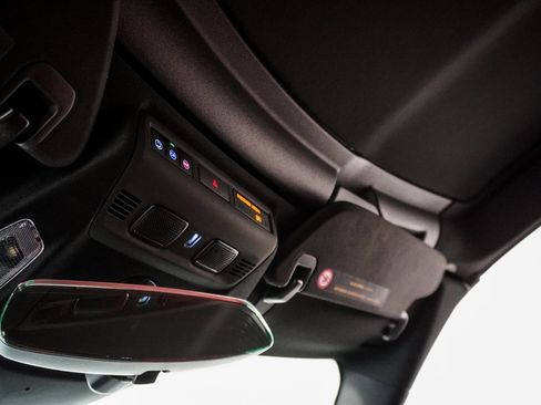 Used 2021 Chevrolet Corvette Stingray Coupe w/ 1LT image 23