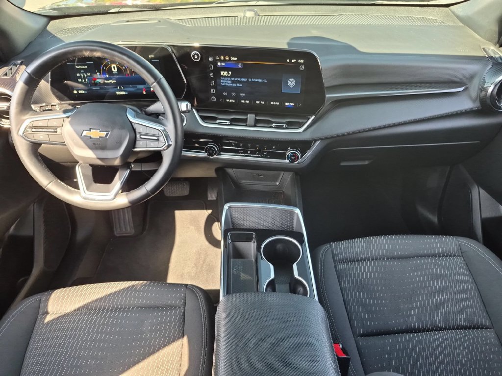 Used 2025 Chevrolet Equinox LT FWD image 23