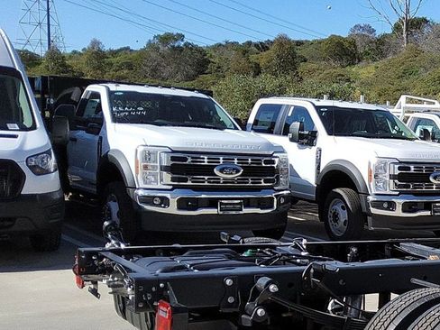 New 2026 Ford F450 XL w/ XL Chrome Package image 16