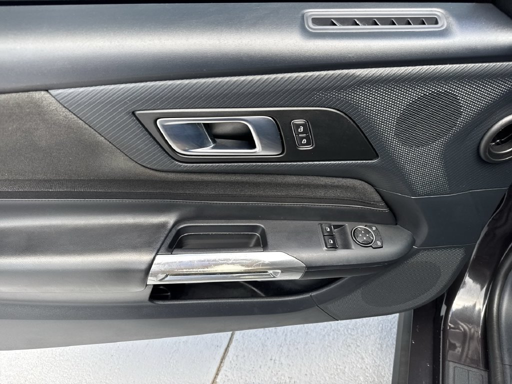 Used 2024 Ford Mustang Coupe RWD image 36