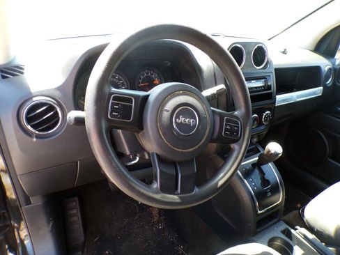 Used 2016 Jeep Compass Sport w/ Power Value Group FWD image 7