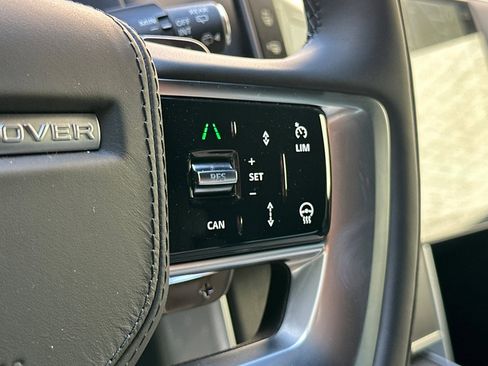 New 2025 Land Rover Range Rover SE image 29
