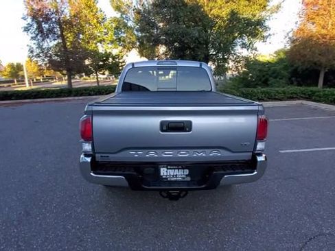 Used 2021 Toyota Tacoma TRD Off-Road image 7